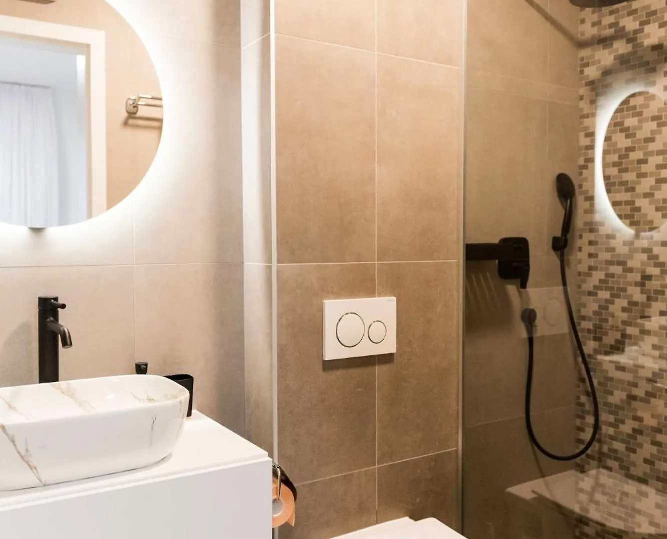 Penthouse With View In City Center Split Apartman