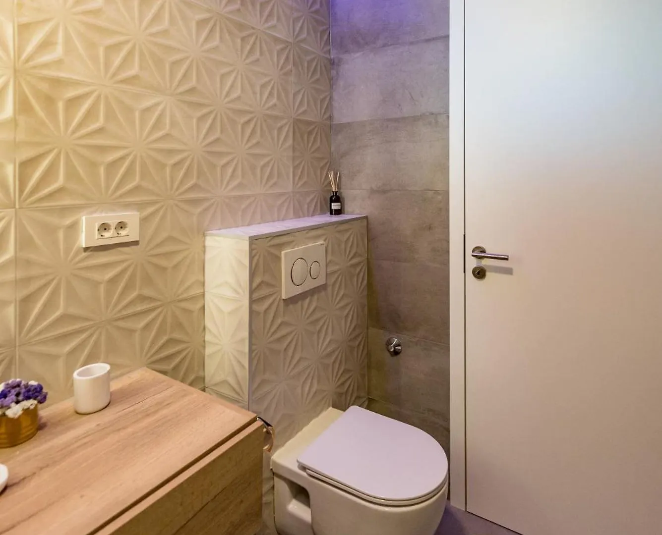 Penthouse With View In City Center Split Apartman
