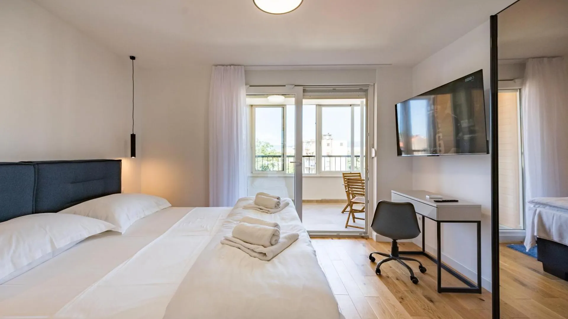 Penthouse With View In City Center Split Apartman